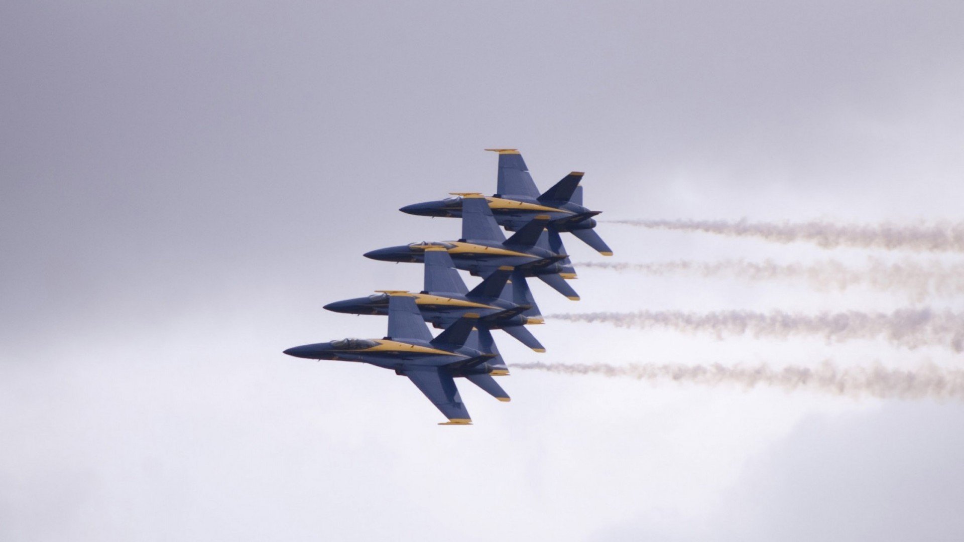 利雅斯特出局,克鲁日晋级半决赛,克鲁亚历山大足球俱乐部